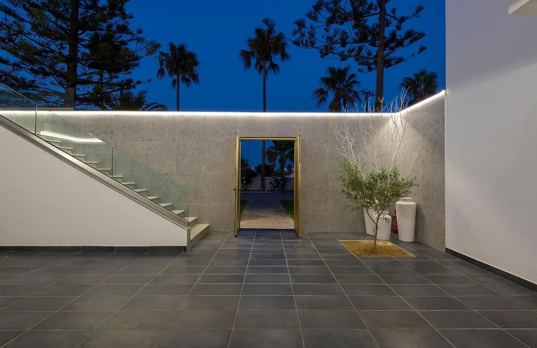 Diamond Boutique Hotel-1